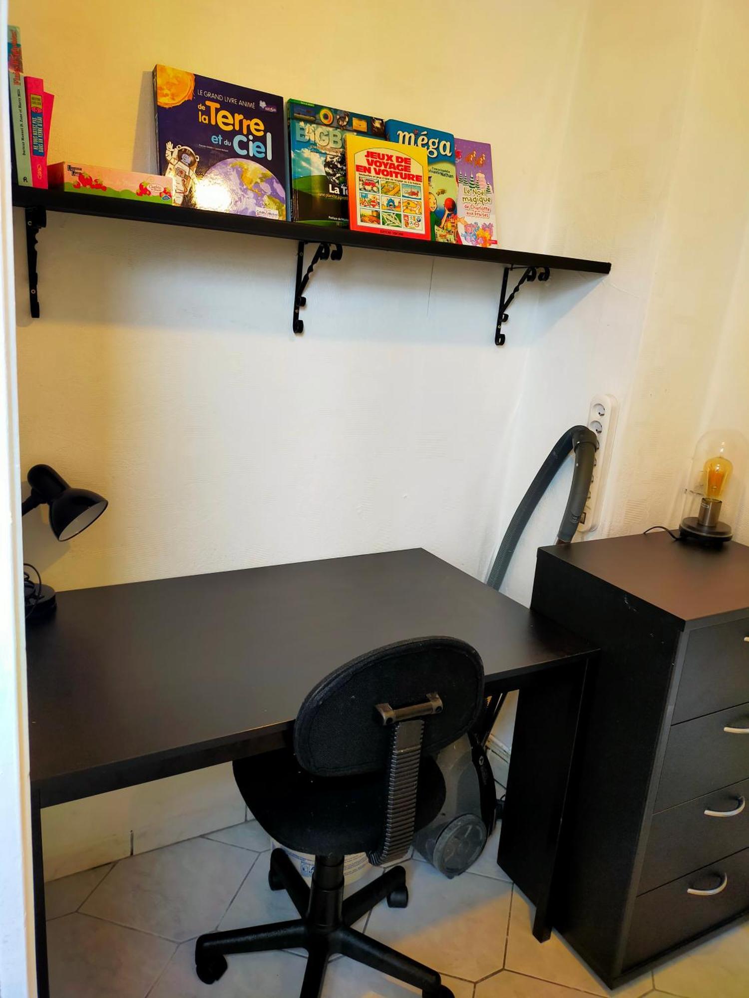 Studio En Rdc Avec Balcon Centre Vitre Εξωτερικό φωτογραφία